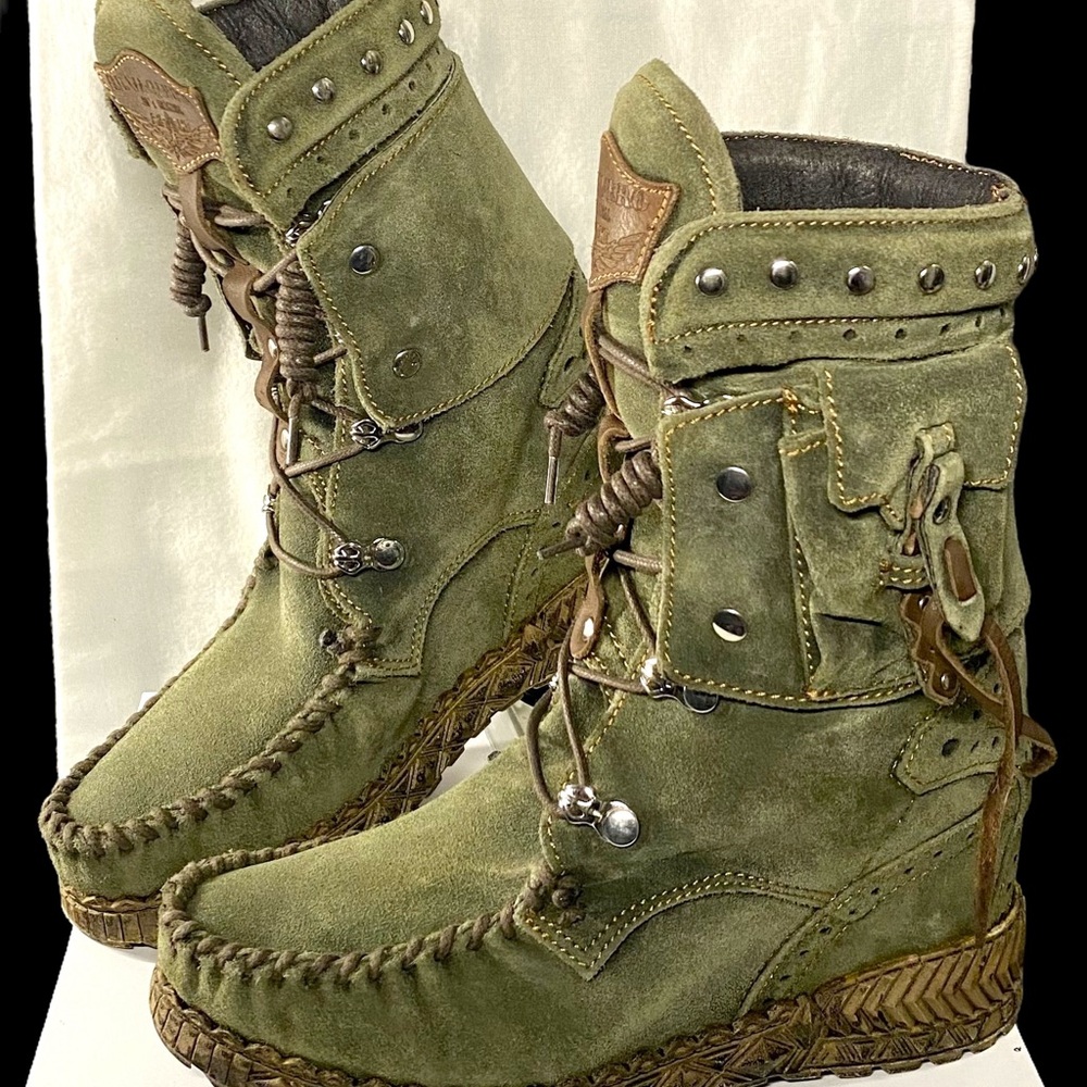 El Vaquero Nikila Silverstone Pine Wedge Moccasin Lace Up Booties Size 37 NIB